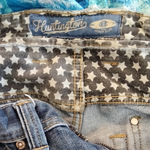 Huntington Beach Club Blue Denim Jeans Lightly Distressed Stars Men - Picture 1 of 8